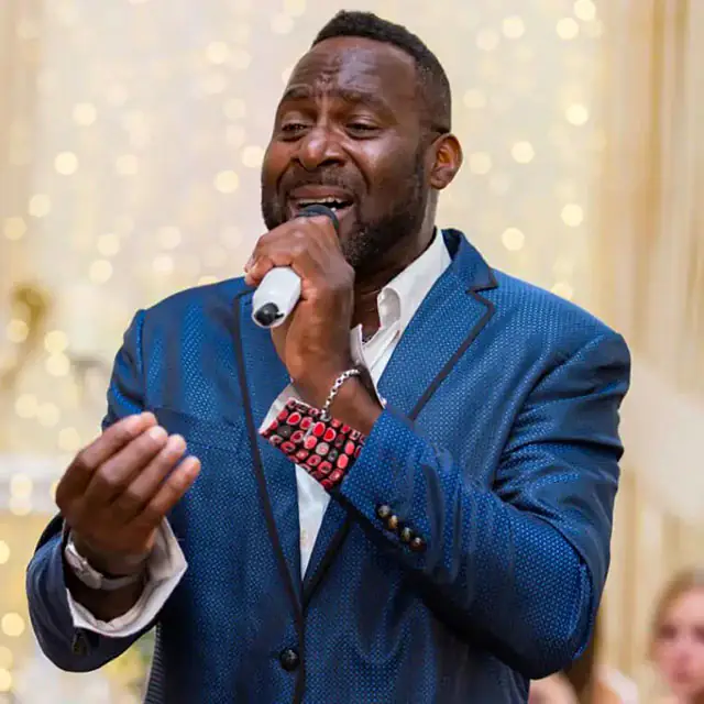 Fil Straughan as Luther Vandross at Fairways Restaurant