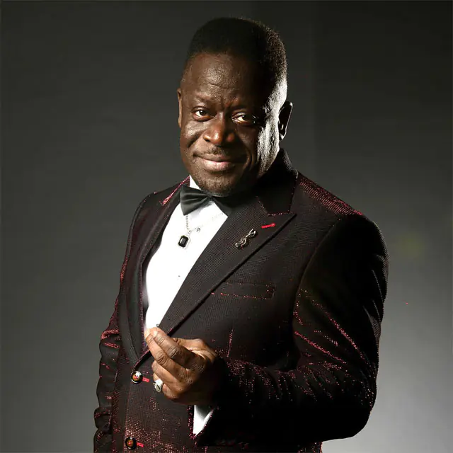 Harry Cambridge as Luther Vandross at Fairways Restaurant